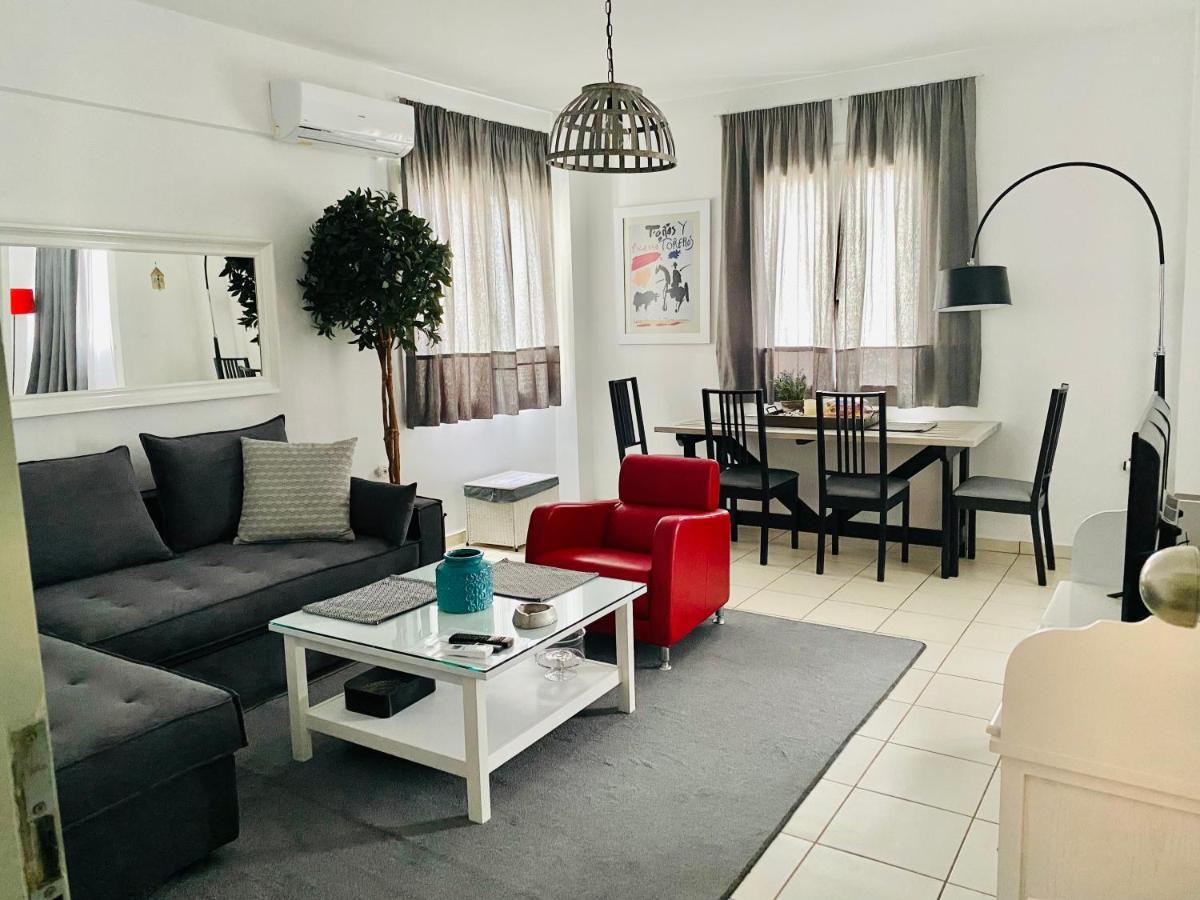 Gianna'S Apartment Central Aigio Cozy And Shining Extérieur photo