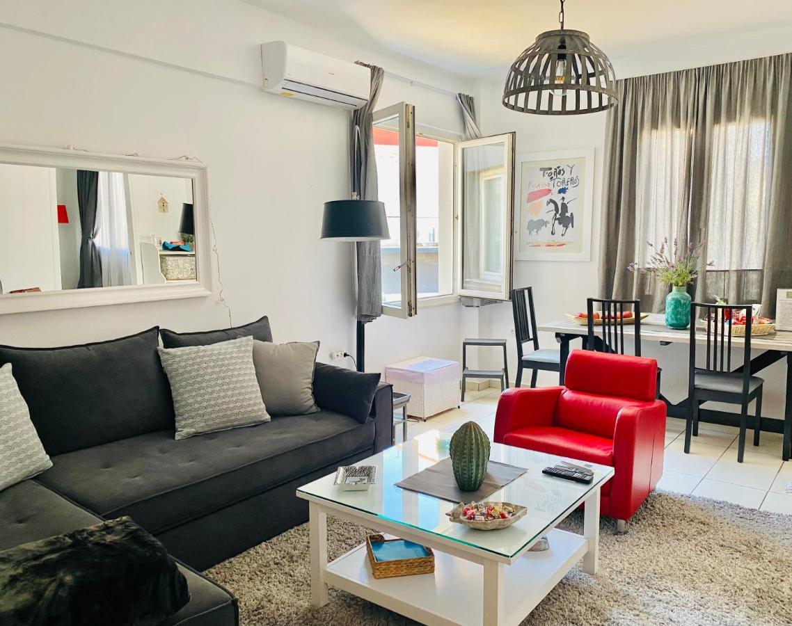 Gianna'S Apartment Central Aigio Cozy And Shining Extérieur photo